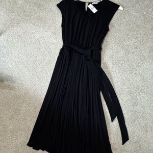 Ann Taylor LOFT NEW Little Black Dress Elastic Waist Knife Pleat Skirt Belt Sz M